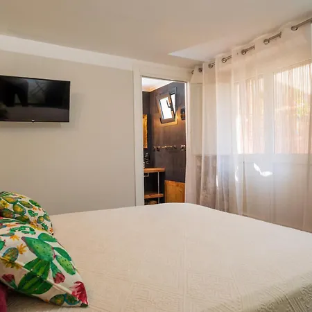 Apartamento A Ugghia